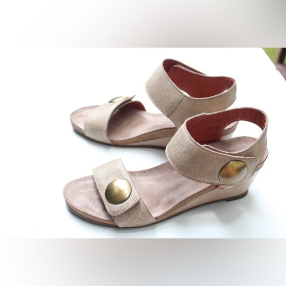 Taos wedge sandals - Picture 2 of 12